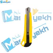 کاتر پنتر مدل C 202 رنگ زرد روی میز کار